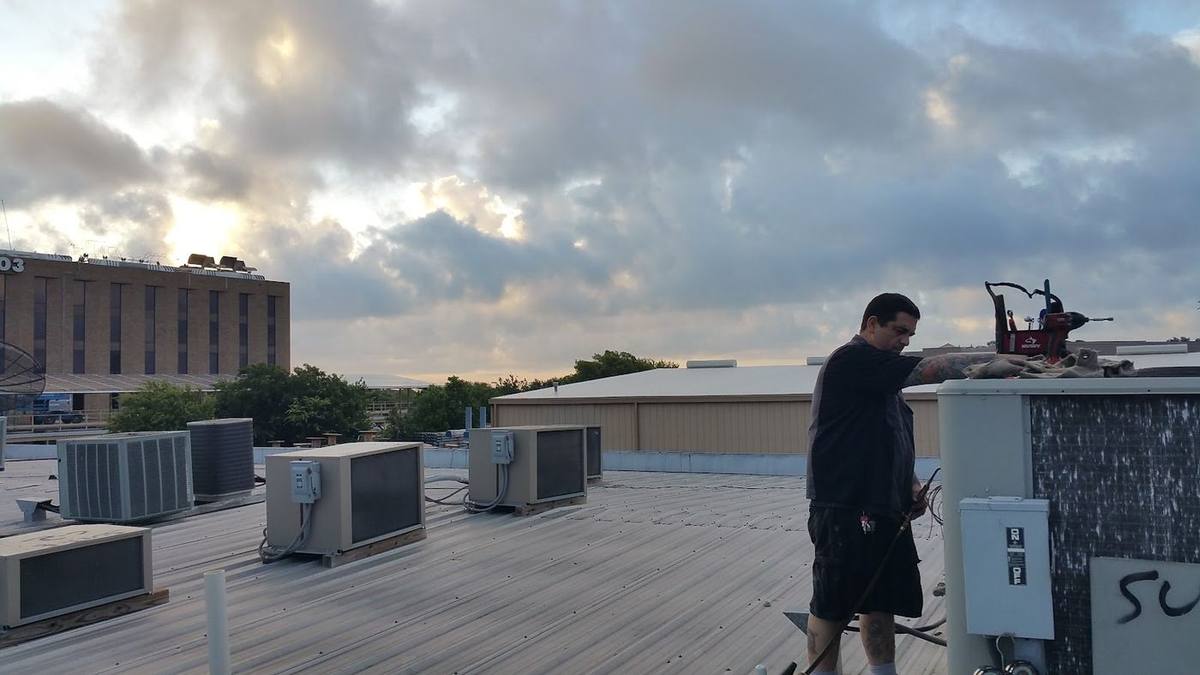 Commercial ventilation and rooftop equipment work — Austin, TX