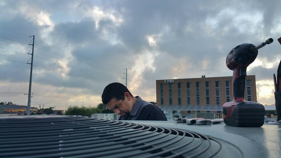 Commercial ventilation and rooftop equipment work — Austin, TX